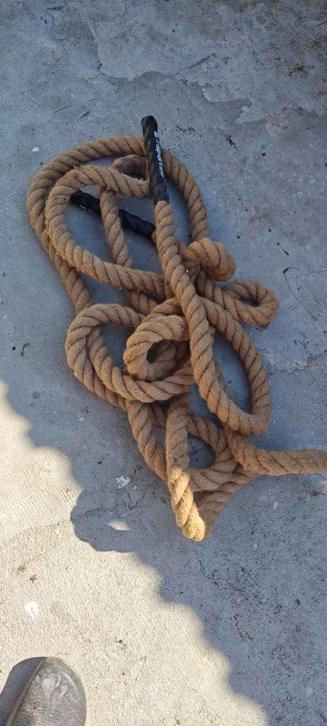Фитнес въже и лежанка