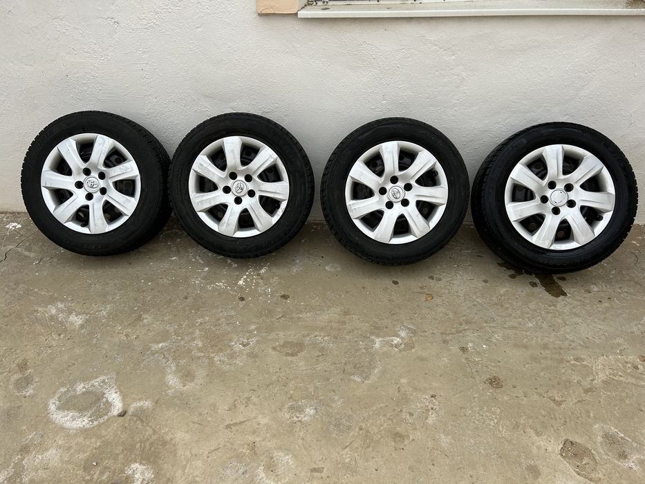 Диск с шинами в комплекте