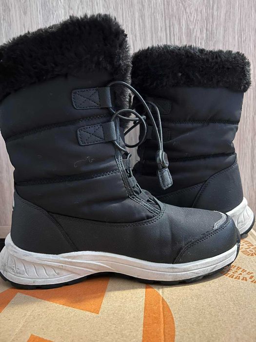 Два чифта дамски/детски зимни обувки