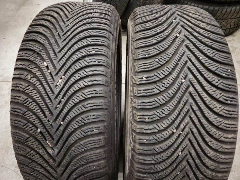 2 anvelope iarna Michelin 215 55 17 stare buna