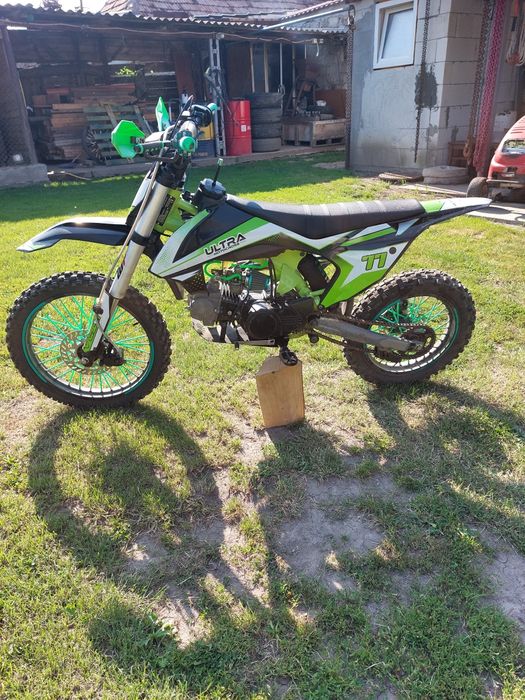 Motocross ultra 125 îl am de 3 luni