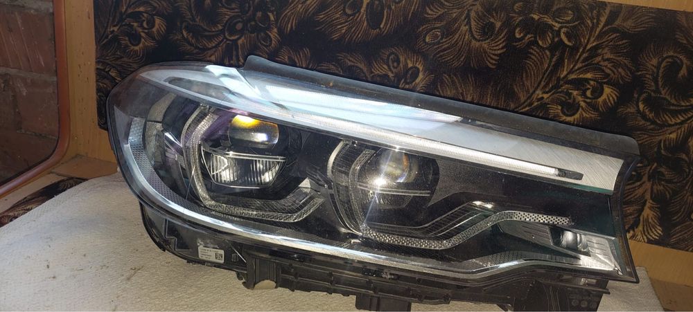 Far dreapta BMW Seria 5 G30,G31