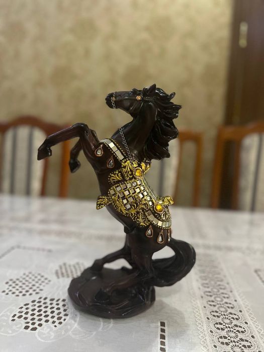 Декоратив от ҳайкали сотилади

Жуда чиройли ва таъсирли интерьер учун