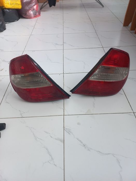 Прдам задныие стапаки от Камри