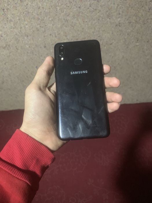 Samsung gallaksiy a 10 s sotiladi