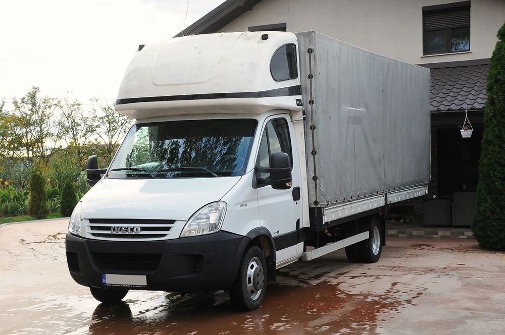 Iveco Daily 50C15 2009 3.0HPi 150CP E4 6 trepte bena 5.60 m cat. B Unic Proprietar