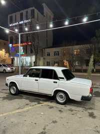 Vaz 2107 sotiladi