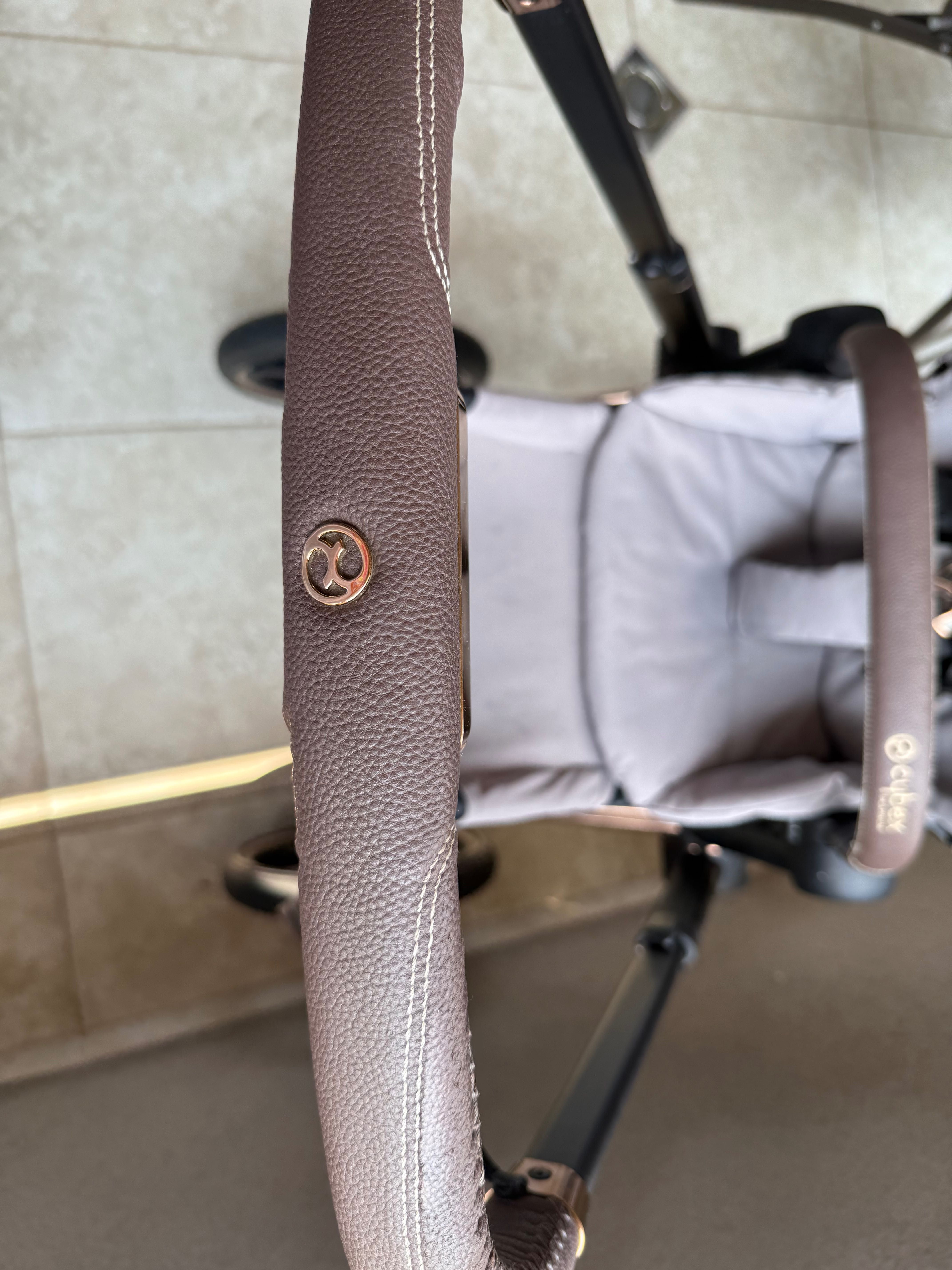 Cybex priam lux Manhattan Grey / rose gold шаси