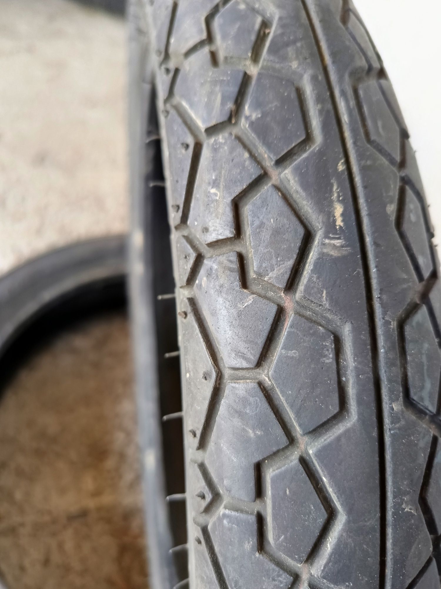 Мото гума 80 100 16 DUNLOP Дот524