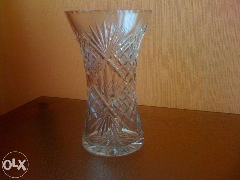 Нова кристална ваза или фруктиера