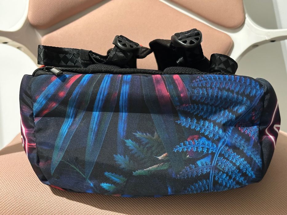 Ghiozdan Sprayground nou