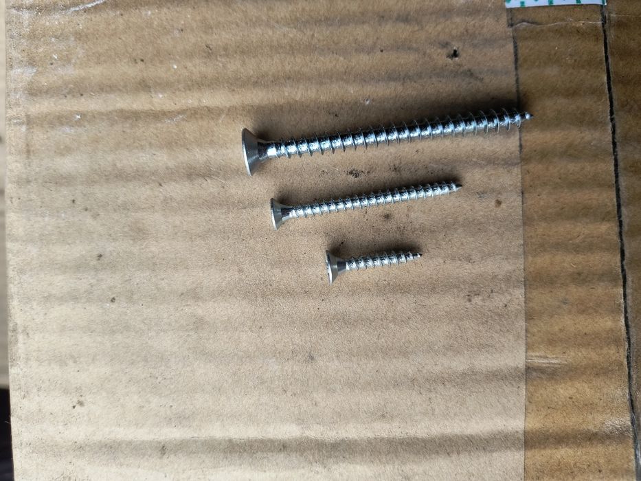 Șuruburi / holșuruburi / forante cap cruce/stea