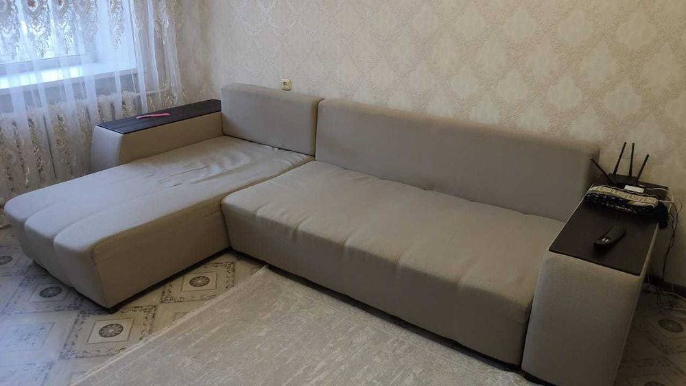 Продаётся качественный диван