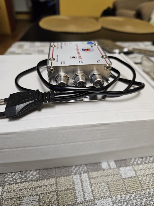 amplificator semnal TV 3 canale