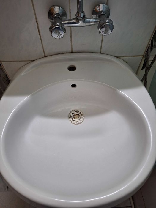 Vand lavoar cu piedestal