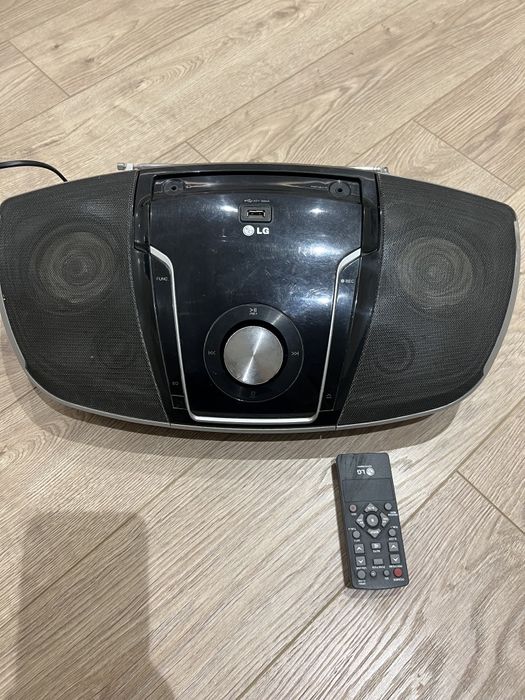 Музыкальный центр LG