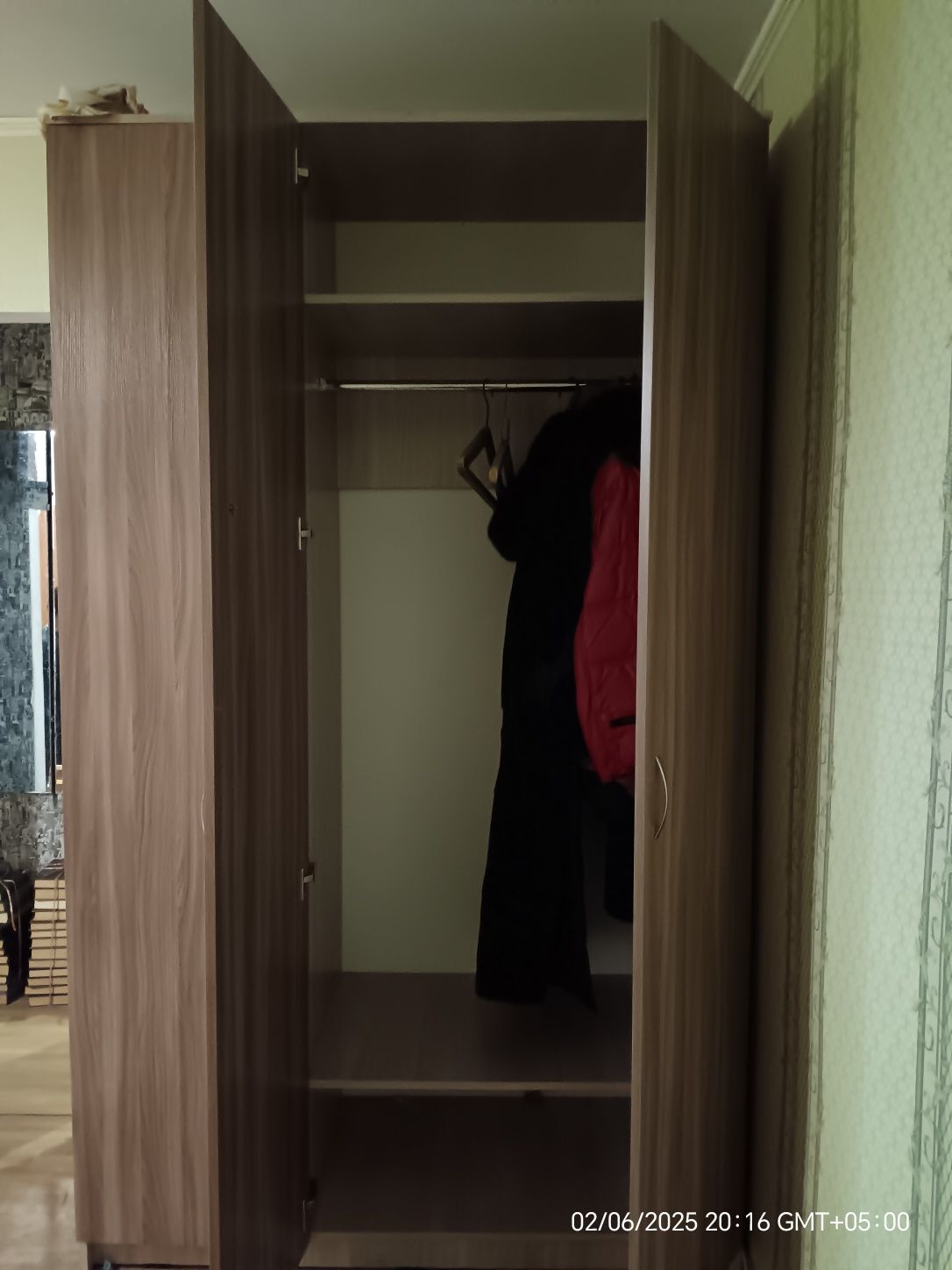 Продам шкаф для одежды