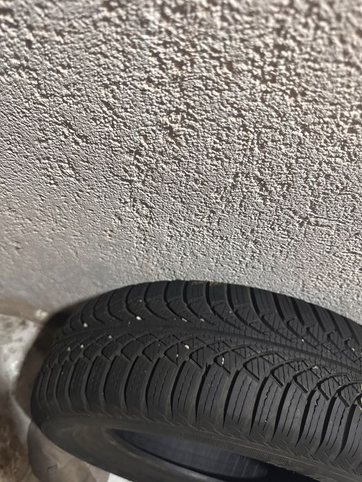 Vand 2 anvelope de iarna Kelly M+S