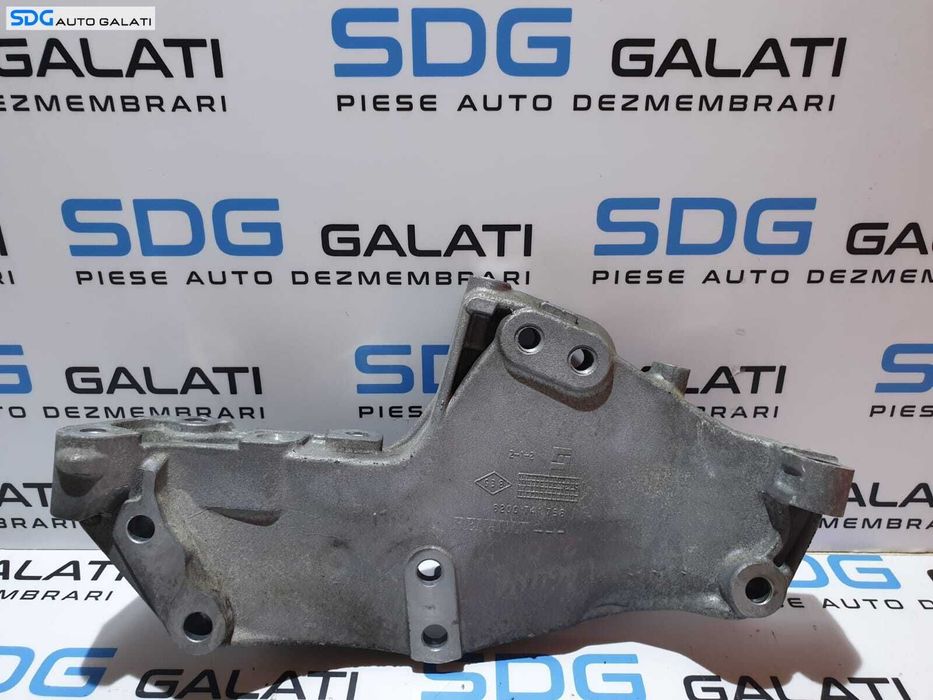 Suport Accesorii Motor Renault Trafic 2 2.0 DCI 2001 - 2014 Cod 8200741758 [V0733]