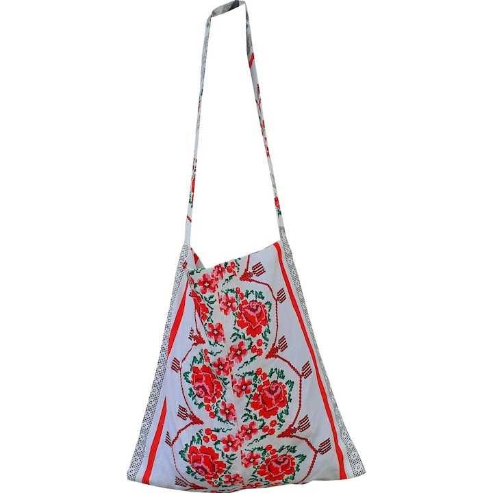 Traista traditionala din bumbac 100% cu agatatoare, dimensiuni 37X40cm