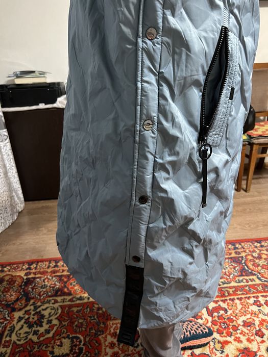 Продаю женскую куртку