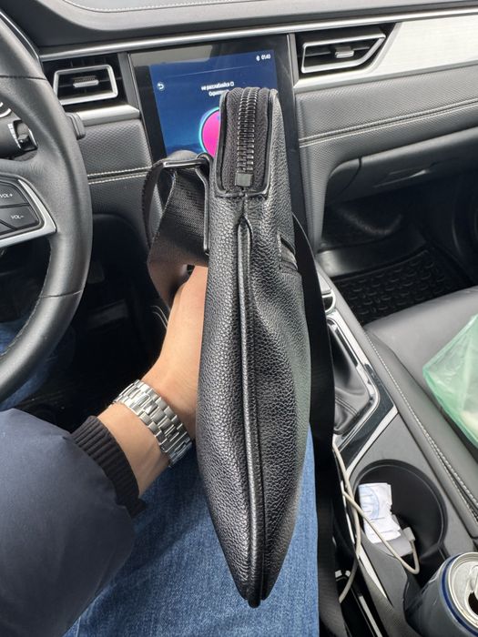 Мужская барсетка от Armani Exchange