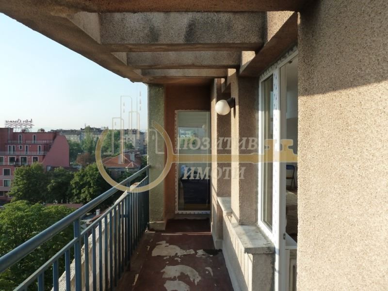 Продава се Тристаен апартамент в София, Център - 123 кв.м за 1952 €/кв.м - Снимка #4