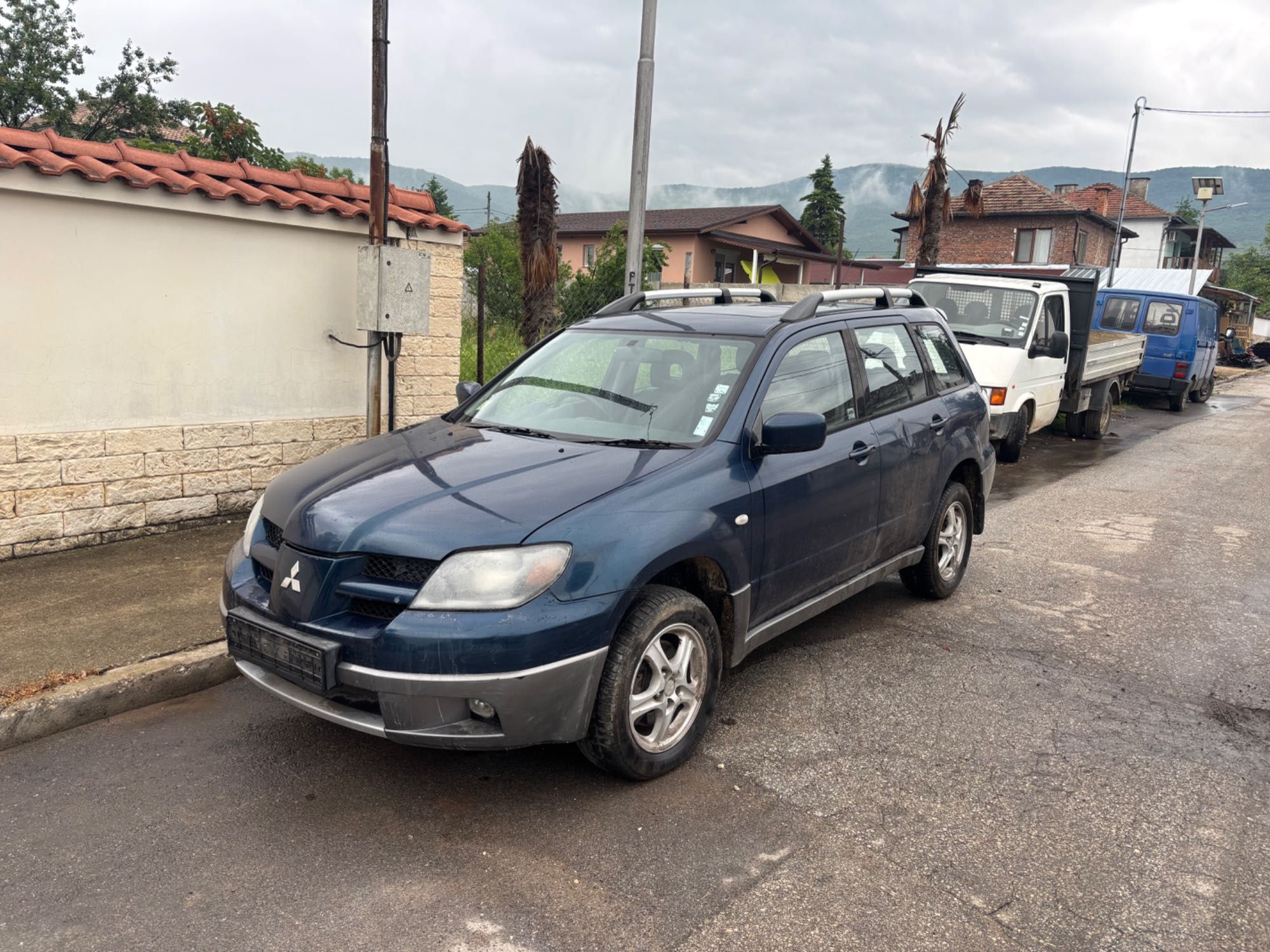 Mitsubishi Outlender na Chasti 2.4