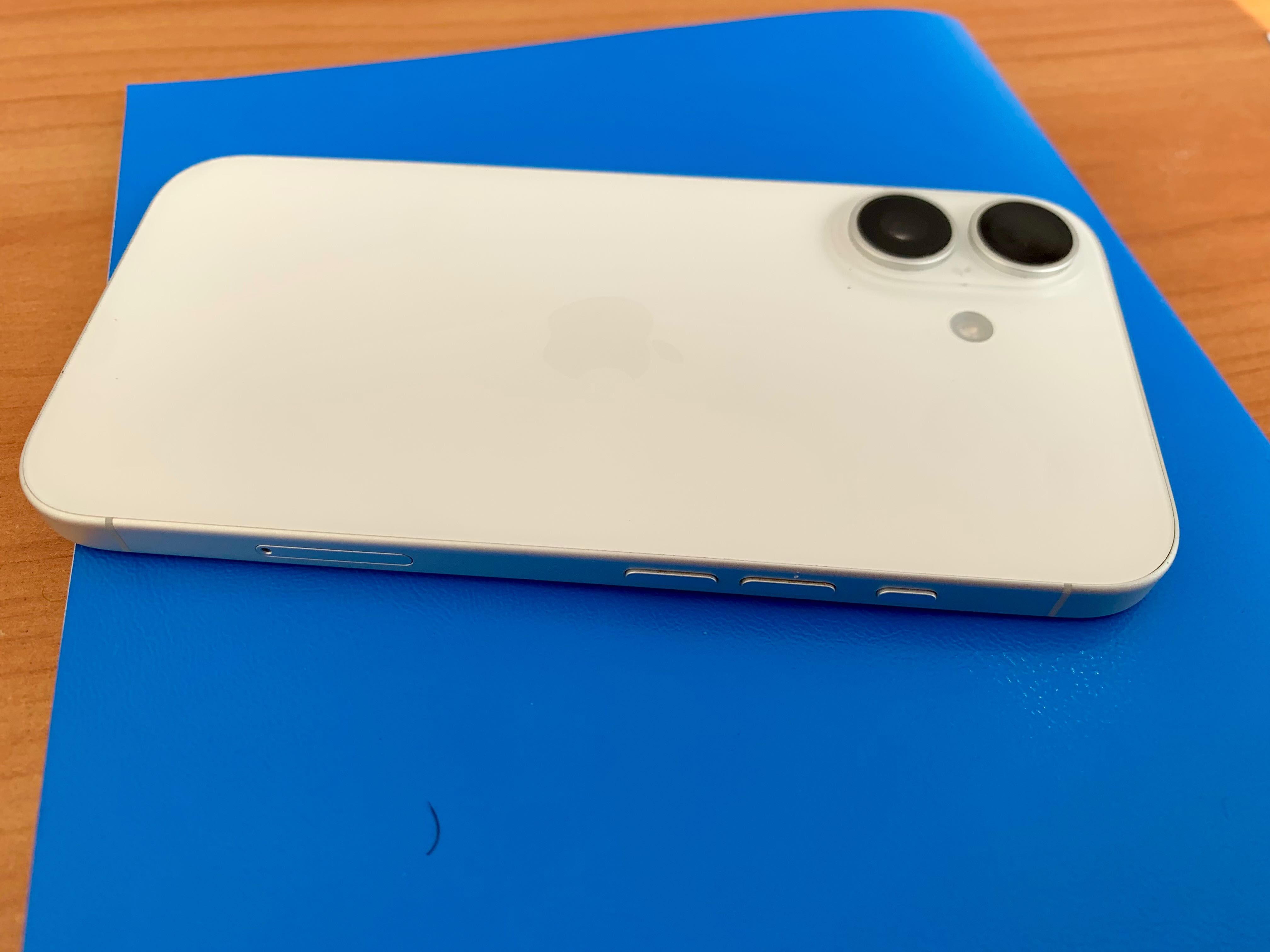 Iphone 16 128гб 94%