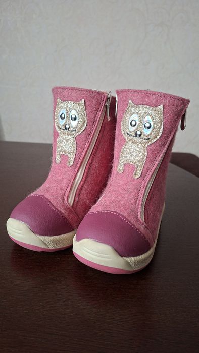 Продам детские валенки