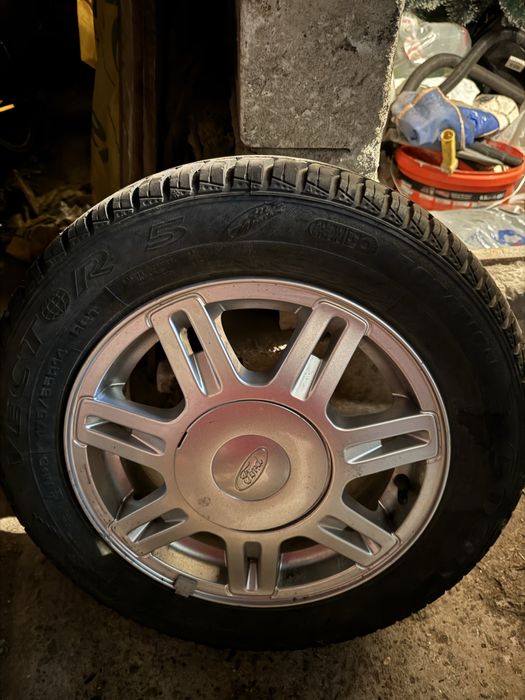 Jante Ford cu cauciucuri