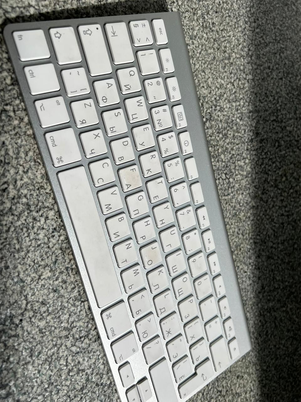 Apple wireless keyboard