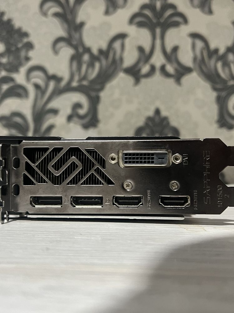 Sapphire Nitro+ RX580 8Gb 2304Sp