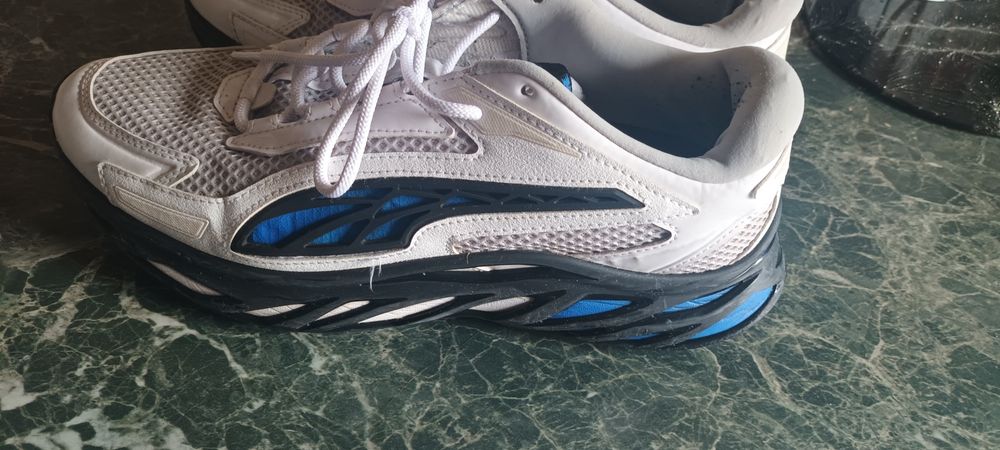 Adidasi puma exotek nitro