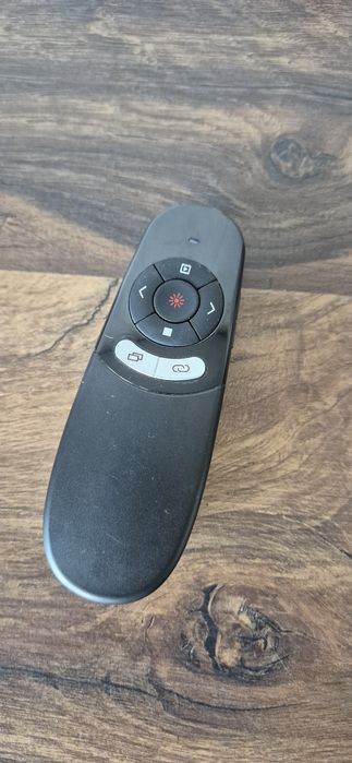 Presenter cu laser point