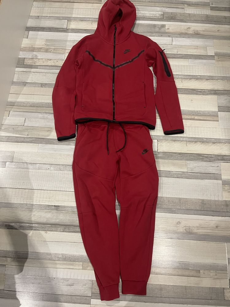 Nike tech fleece Red XS оригинален Екип