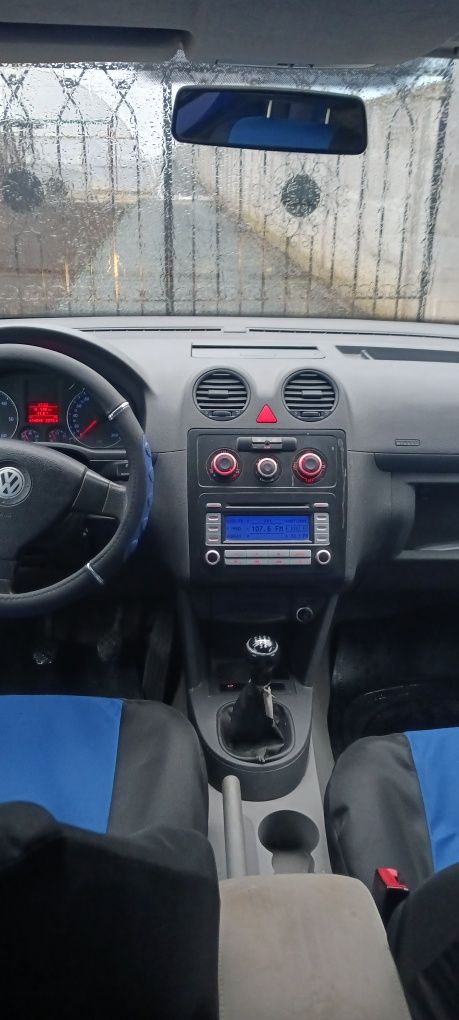 Volkswagen caddy life inmatriculat cu 7 locuri