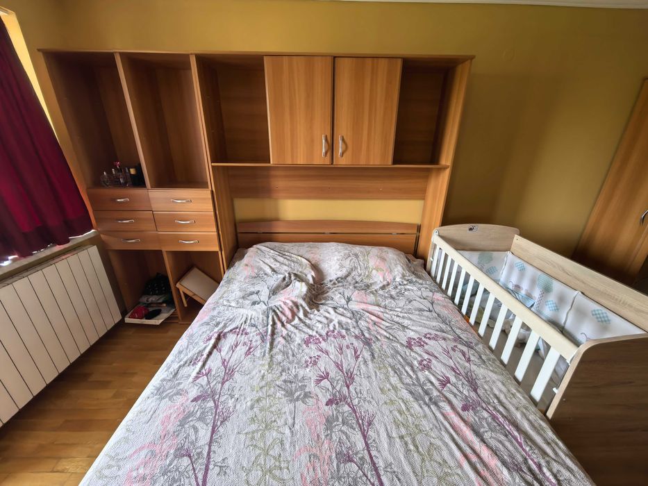 Спалня и мебели към нея