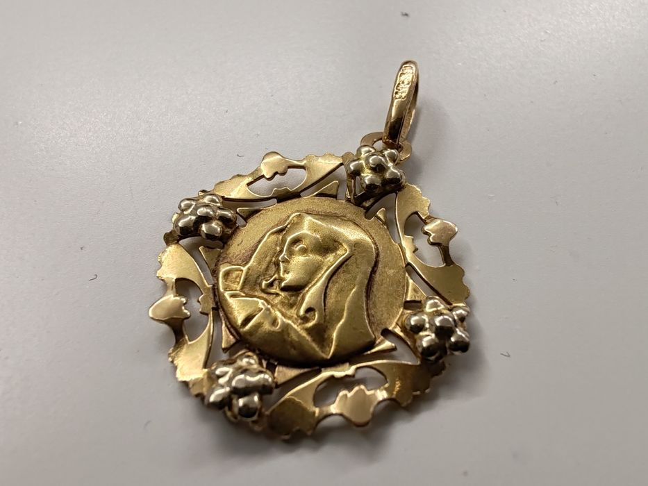 Pandantiv Maica Domnului Aur 18k Gr 1,68 cod unic 827