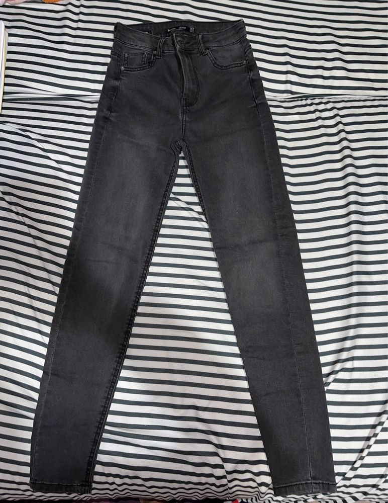 Blugi skinny gri inchis Bershka High Waist 34