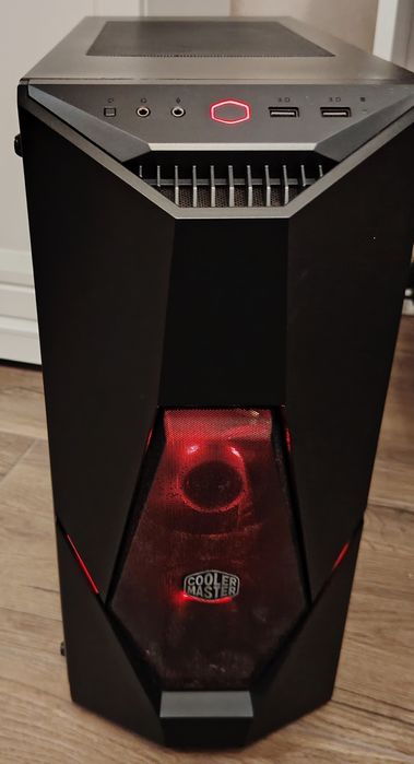 Геймърски компютър с ryzen и nvidia