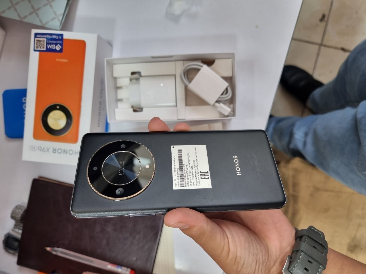 Honor 9b bor yangi 256