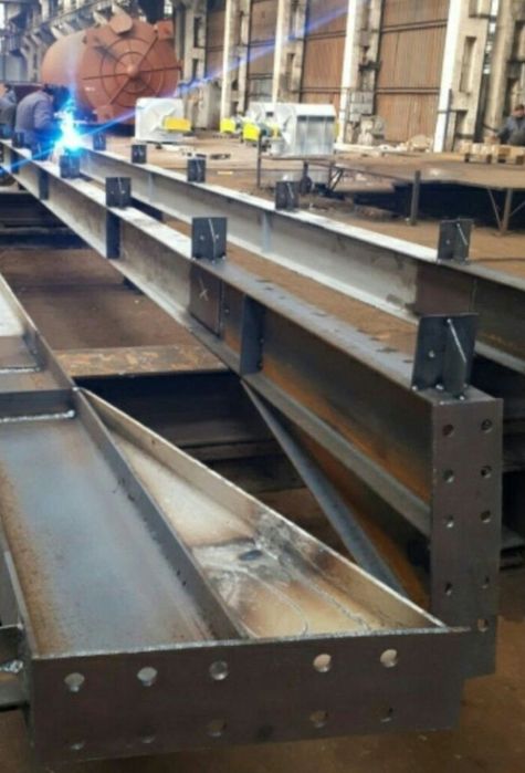 Vand hala metalica structura