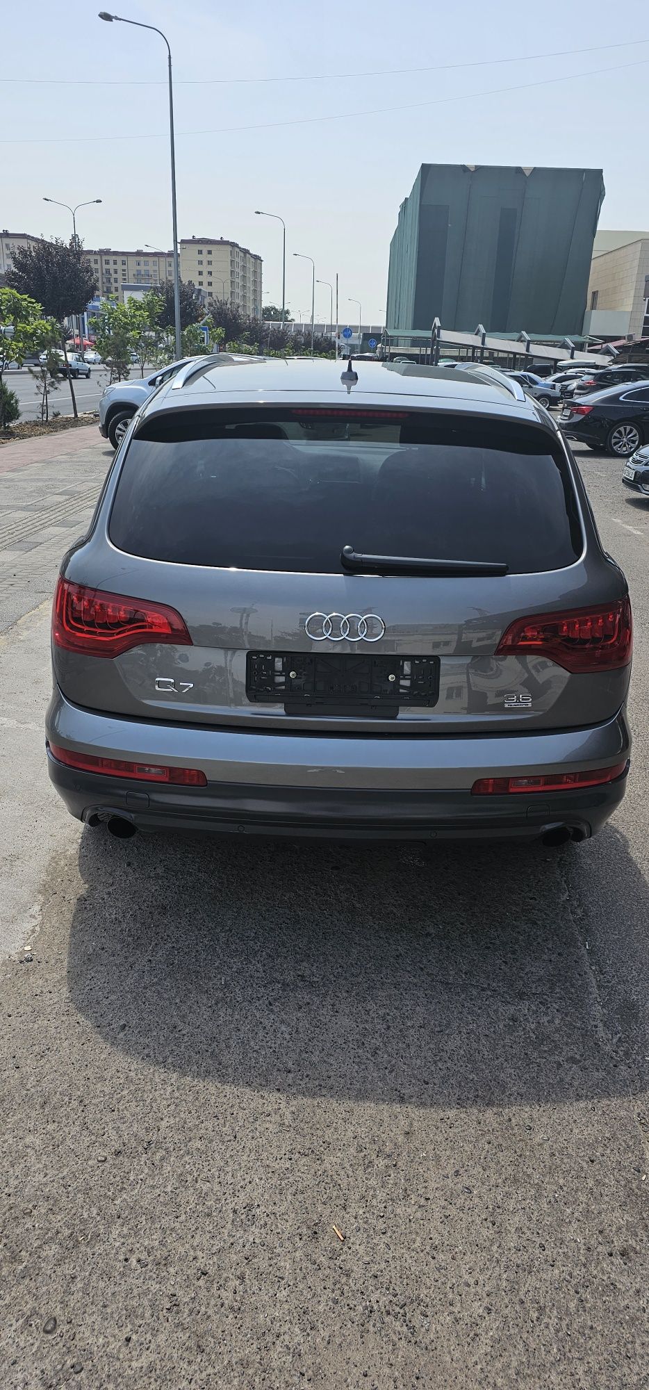 Продаётся Audi Q7 3,6л