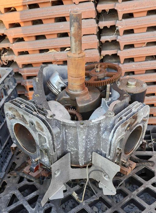 Vand motor tractoras tuns gazon Briggs & Stratton 17,5 Hp