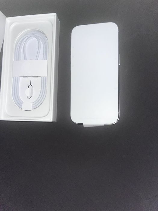 iPhone 17 pro 256 gb silver