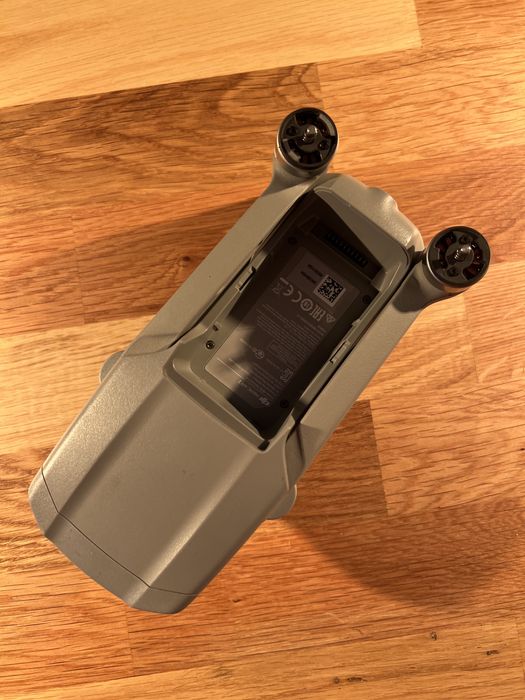 Piese si baterii Dji Mavic Air 2 originale in stare fiarte buna charge