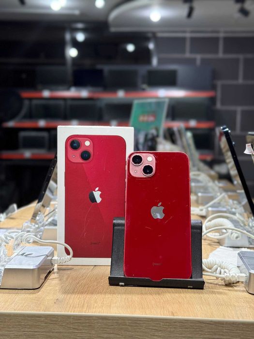 Телефон iPhone 13 128Gb / Айфон 13 128Гб 72%