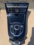 Consola centrala / Joystick / Climatronic / Radio Mercedes E W213