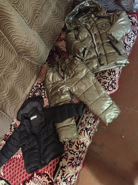 Продам зимний комбинезон и демисезонную куртку